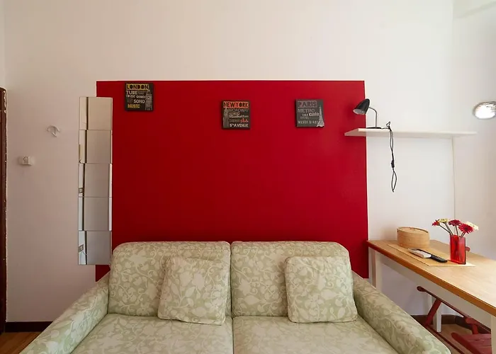 Hbhall Navigli 21